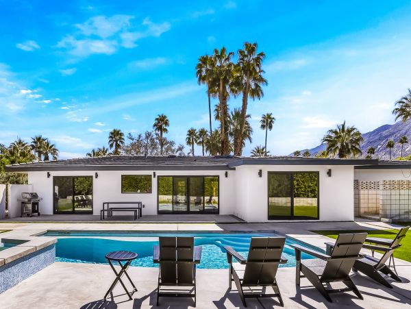 Palm Springs Home 1028345