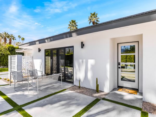 Palm Springs Home 1028345