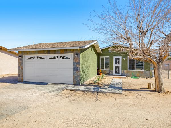 Palm Springs Home 1028346