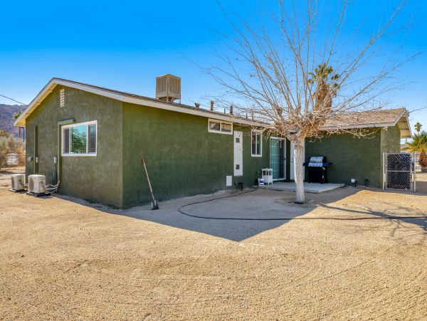 Palm Springs Home 1028346