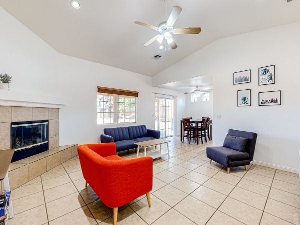 Palm Springs Home 1028349