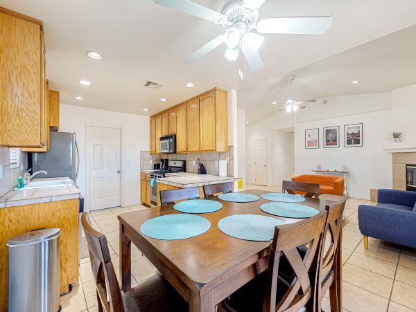 Palm Springs Home 1028349