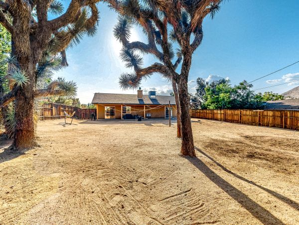 Palm Springs Home 1028349