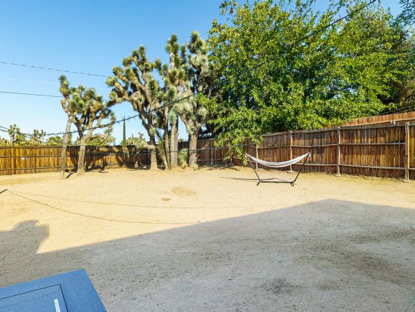 Palm Springs Home 1028349