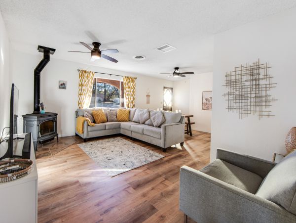 Palm Springs Home 1028351