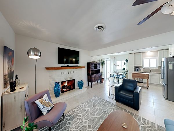Palm Springs Home 1028352