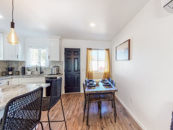 Palm Springs Home 1028353