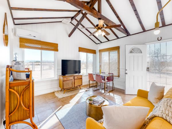 Palm Springs Home 1028354