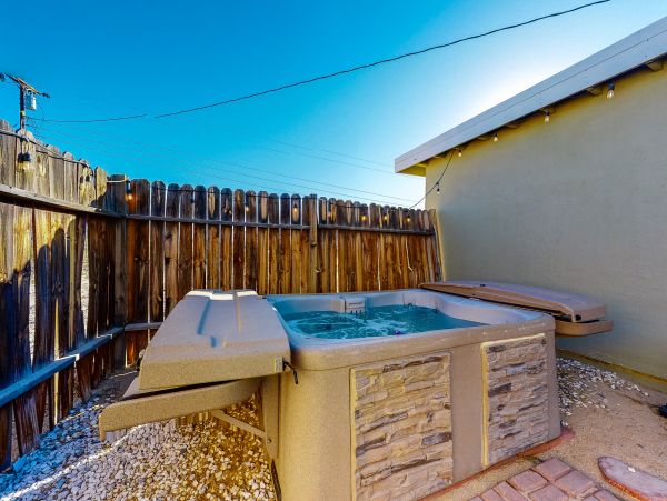 Palm Springs Home 1028354
