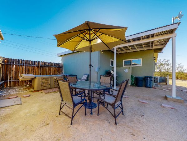 Palm Springs Home 1028354