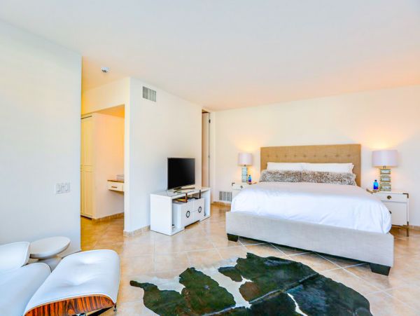 Palm Springs Home 1028355