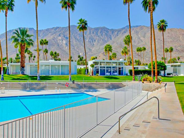 Palm Springs Home 1028355