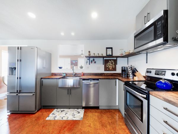 Palm Springs Home 1028356