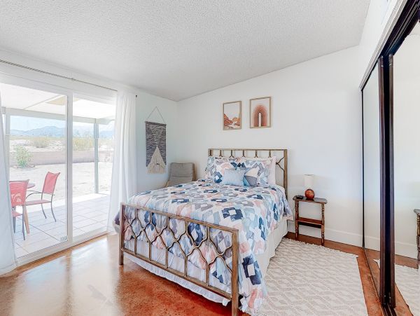 Palm Springs Home 1028356