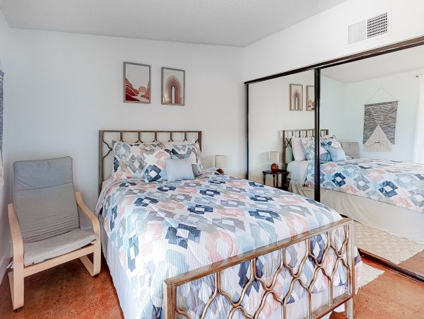 Palm Springs Home 1028356