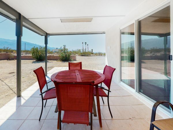 Palm Springs Home 1028356