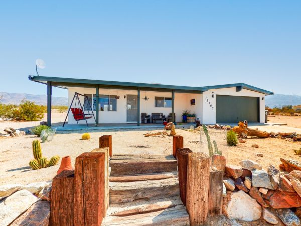 Palm Springs Home 1028356