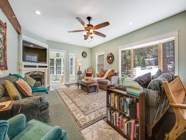 Palm Springs Home 1028358
