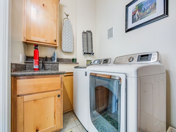 Palm Springs Home 1028358