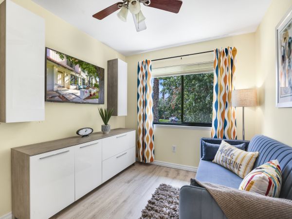 Palm Springs Home 1028361