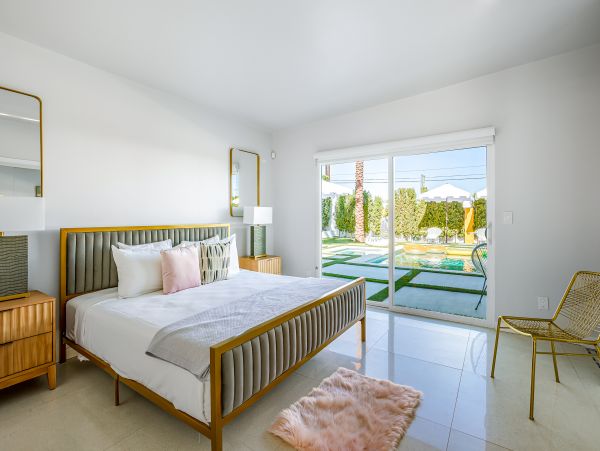 Palm Springs Home 1028363