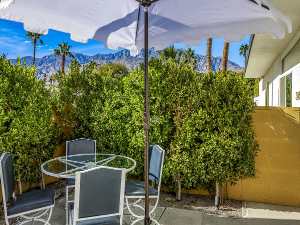 Palm Springs Home 1028363