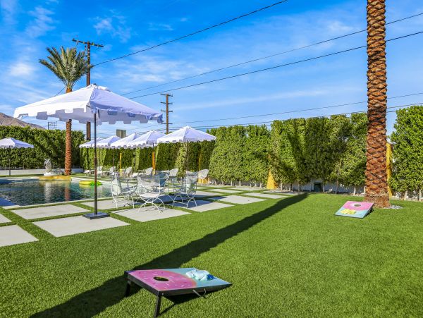 Palm Springs Home 1028363