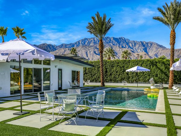 Palm Springs Home 1028363