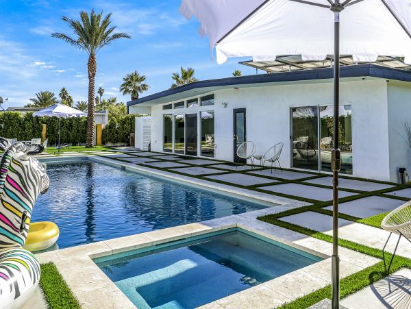 Palm Springs Home 1028363