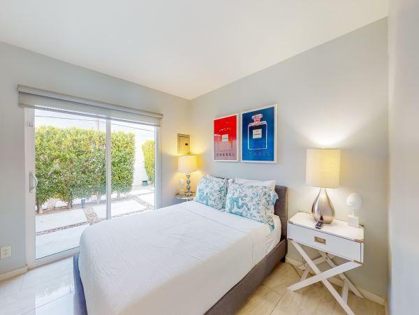 Palm Springs Home 1028364