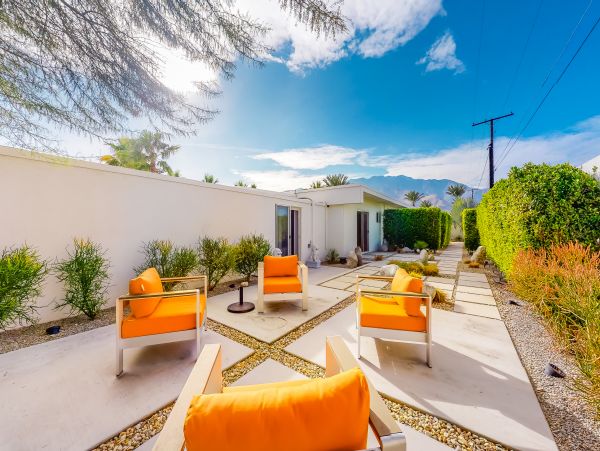 Palm Springs Home 1028364