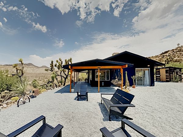 Palm Springs Home 1028365