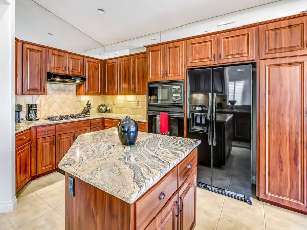 Palm Springs Home 1028369