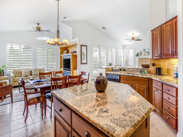 Palm Springs Home 1028369