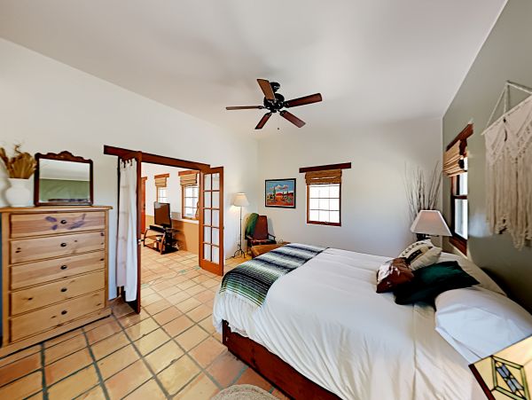 Palm Springs Home 1028370