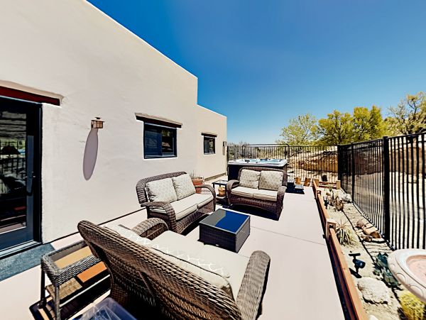 Palm Springs Home 1028370