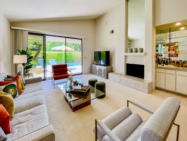 Palm Springs Home 1028371