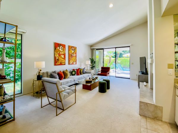 Palm Springs Home 1028371