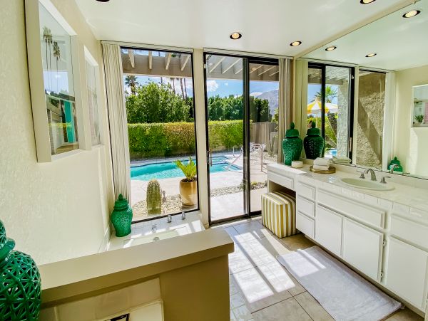 Palm Springs Home 1028371