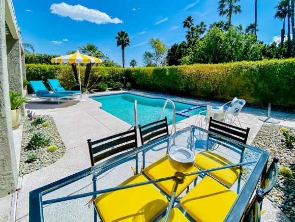 Palm Springs Home 1028371