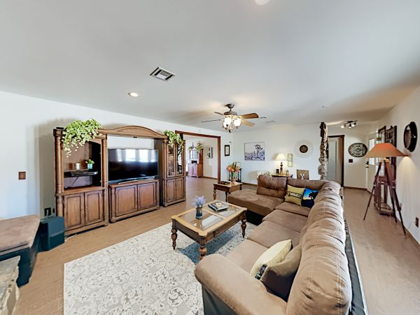 Palm Springs Home 1028372