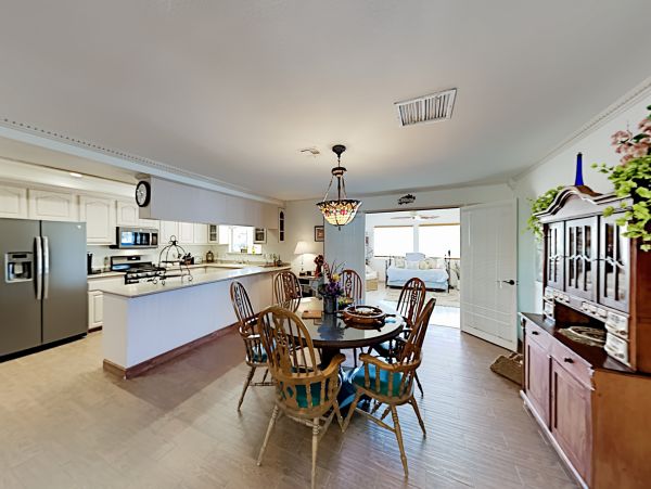 Palm Springs Home 1028372