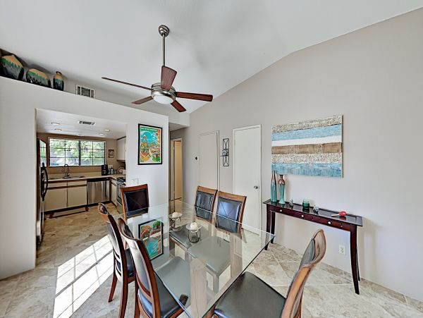 Palm Springs Home 1028373