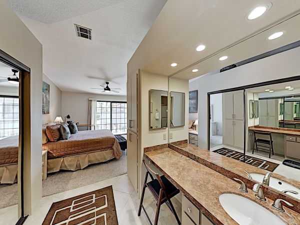 Palm Springs Home 1028373