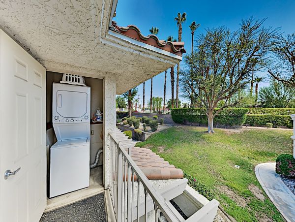 Palm Springs Home 1028373