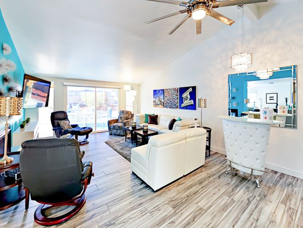 Palm Springs Home 1028374