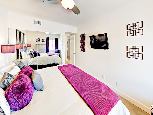 Palm Springs Home 1028374