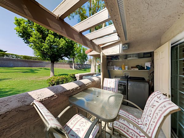 Palm Springs Home 1028375