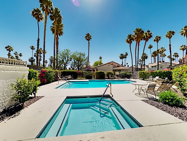 Palm Springs Home 1028375