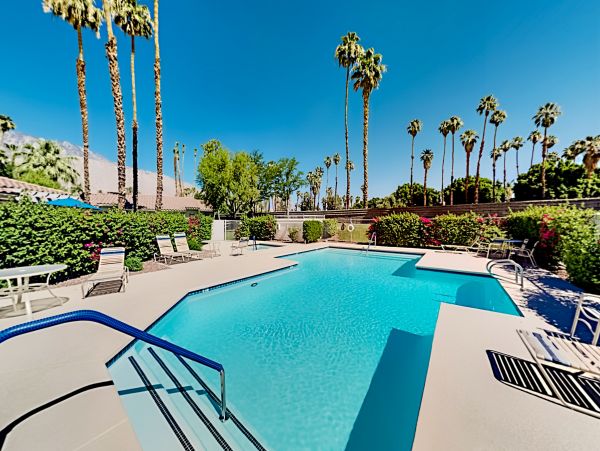 Palm Springs Home 1028375